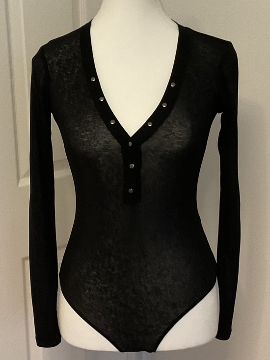 Dynamite Tops - 2 FOR $12! 💐NWT💐Dynamite Long Sleeved V Plunge bodysuit - size XS